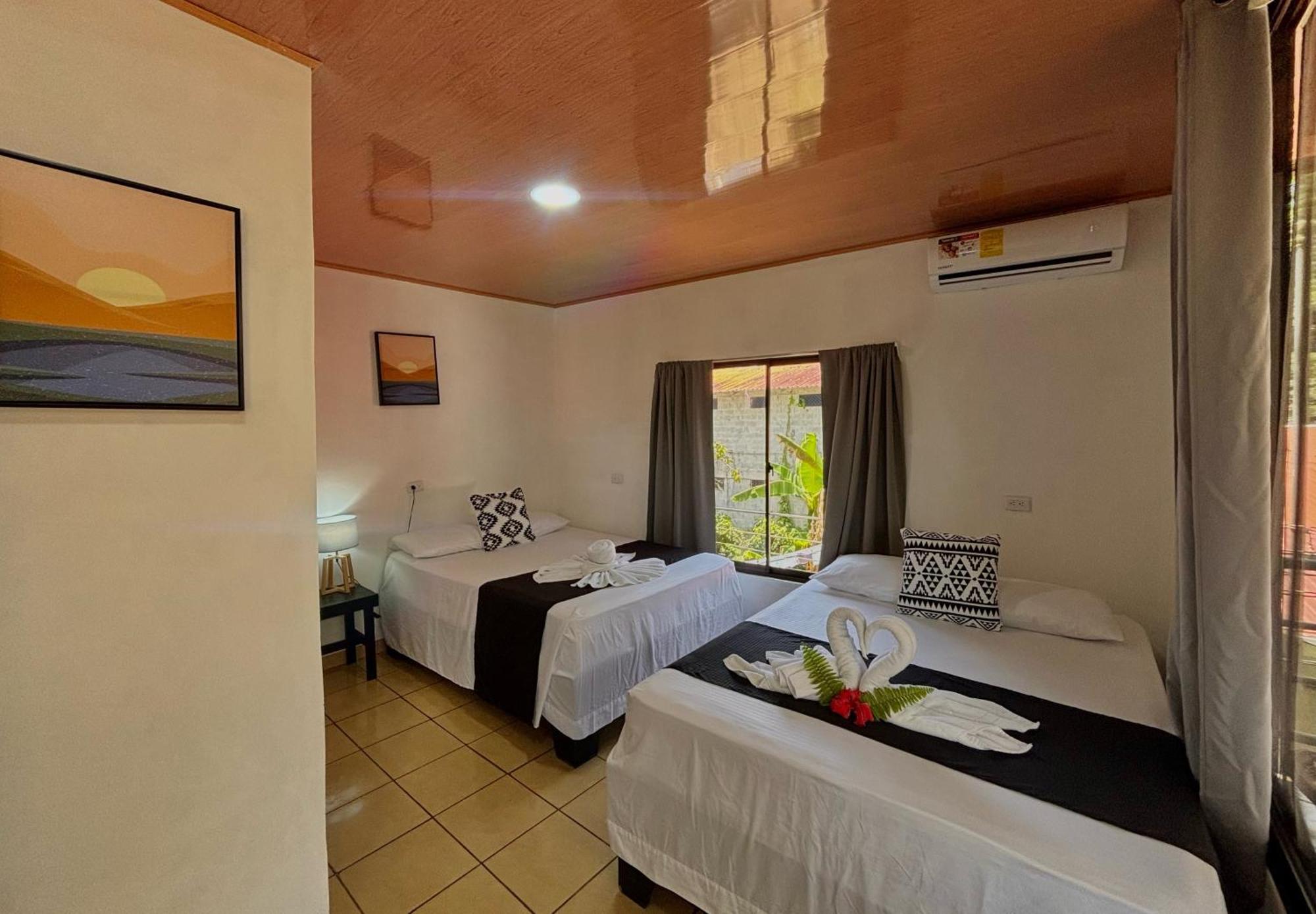 Carey Lodging Tortuguero Esterno foto
